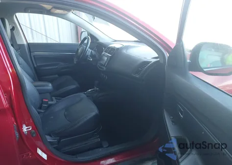 2015 Mitsubishi Outlander Sport Se z USA, uszkodzony, nr VIN 4A4AR4AU4FE035843